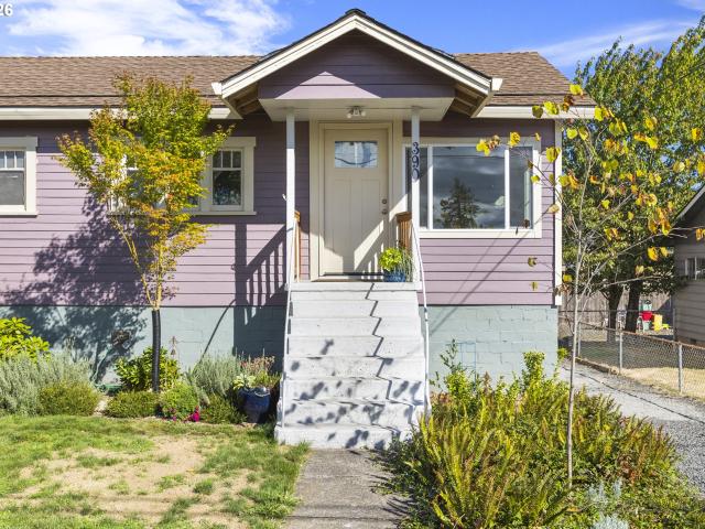 House for sale in Saint Helens, Columbia County