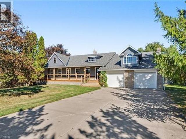 House for sale in Hamilton, Golden Horseshoe