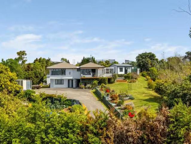 House for sale in Whakamarama, Bay Of Plenty