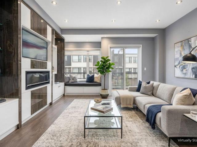 Townhouse for sale in Woburn, Ontario