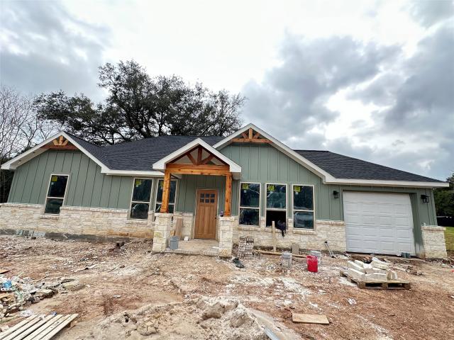 House for sale in Damon, Texas