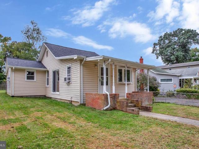 House for sale in Burnt Oak, North Beach