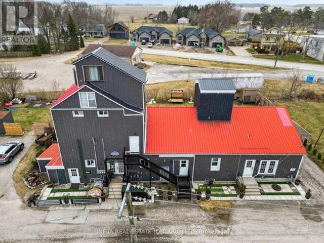 Commercial for sale in Plympton–wyoming, Ontario
