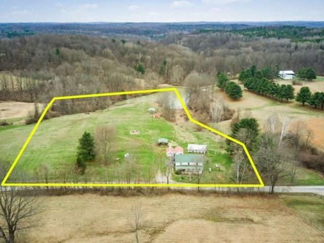 House for sale in Nelsonville, Ohio
