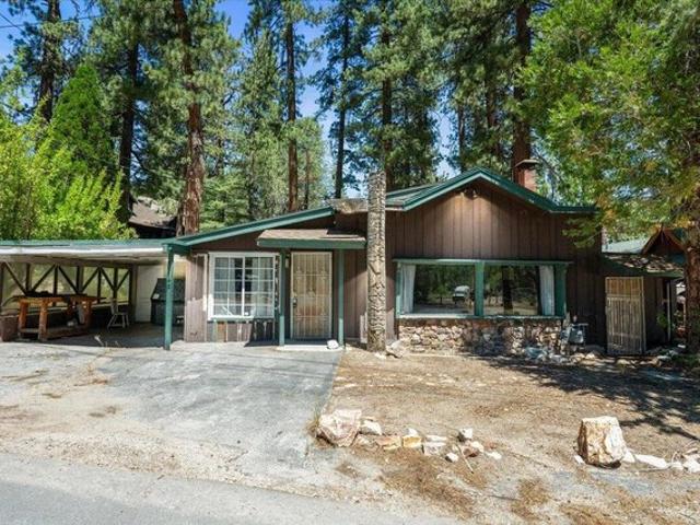 House for sale in Fawnskin, California