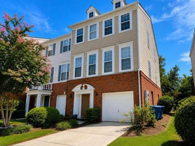 Townhouse for sale in Duluth, Georgia