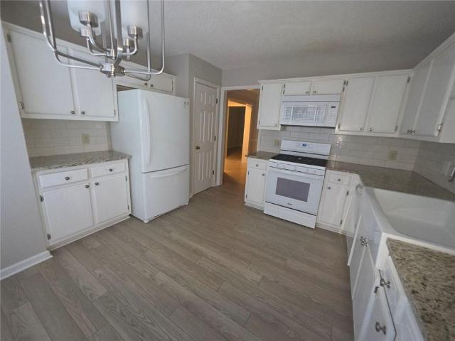 Townhouse for sale in Duluth, Georgia