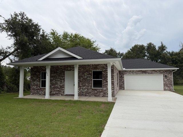 House for sale in Pace, Florida