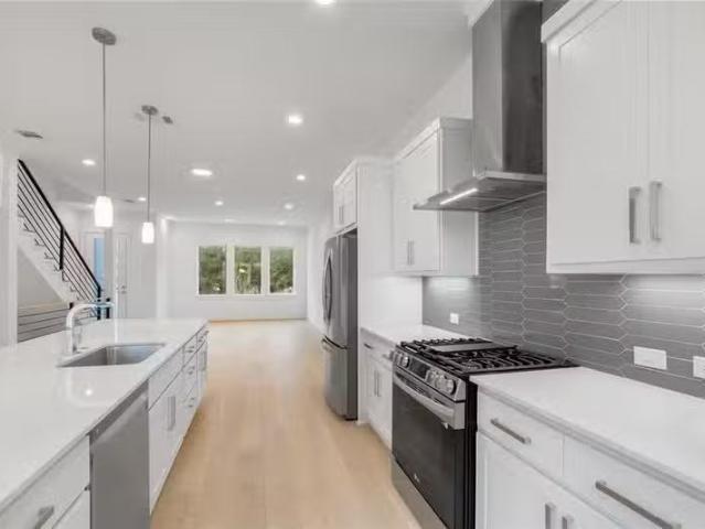 Condo for rent in Dallas