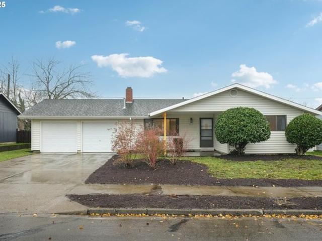 House for sale in Oregonia