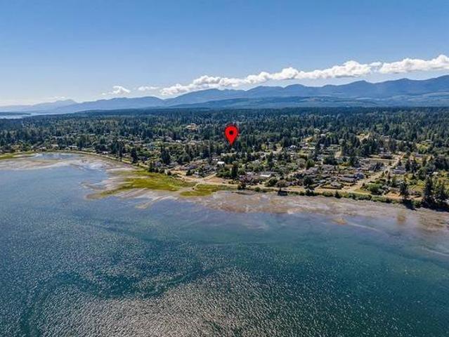House for sale in Courtenay