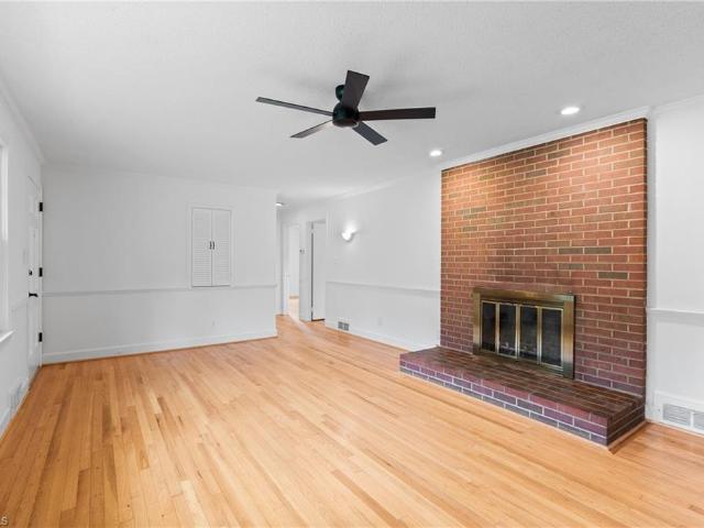 House for sale in Pfafftown, North Carolina