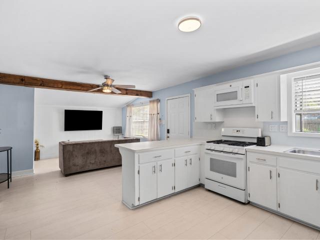 Property for rent in Bacliff, Texas