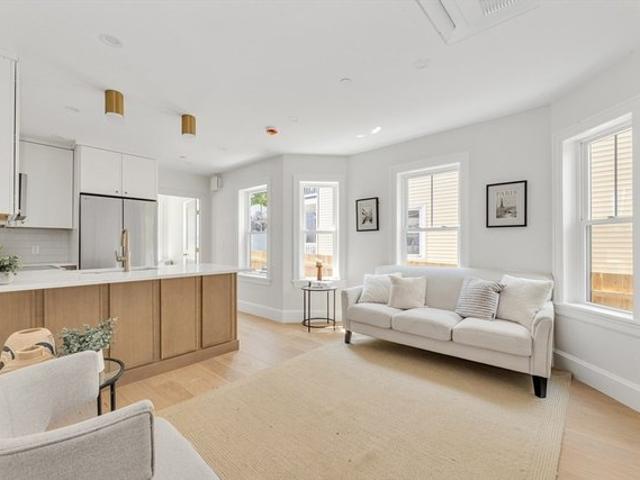 Condo for sale in Boston, Suffolk County