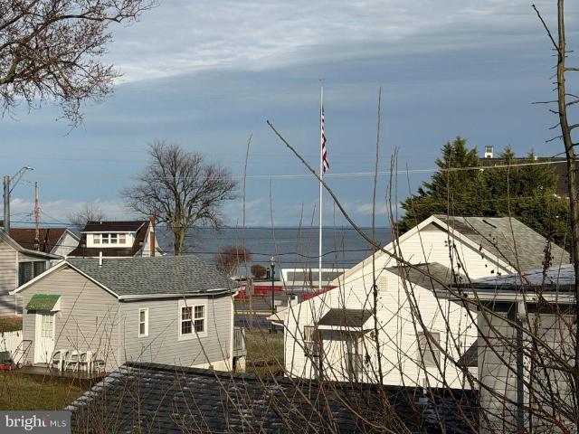 House for sale in Chesapeake Beach, Maryland