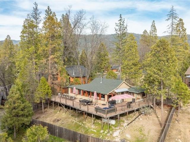 House for sale in Bass Lake, California