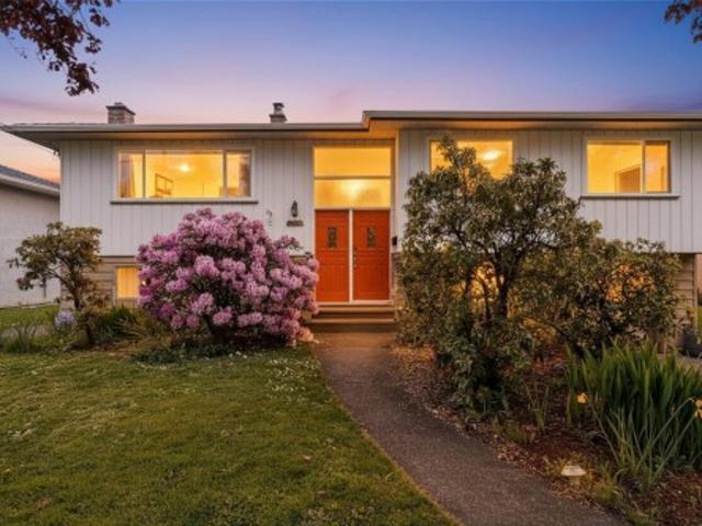 House for sale in Saanich, British Columbia