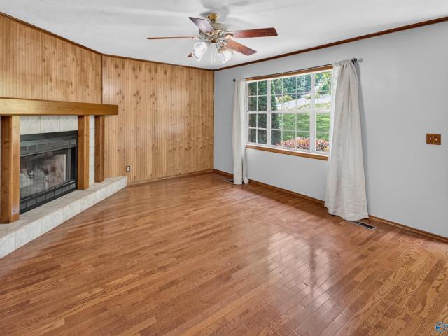 House for sale in Flat Rock, Alabama