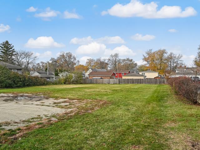 Land for sale in Westmont, Illinois