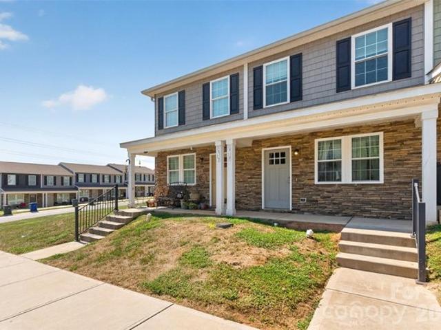 Townhouse for sale in Catawba, North Carolina