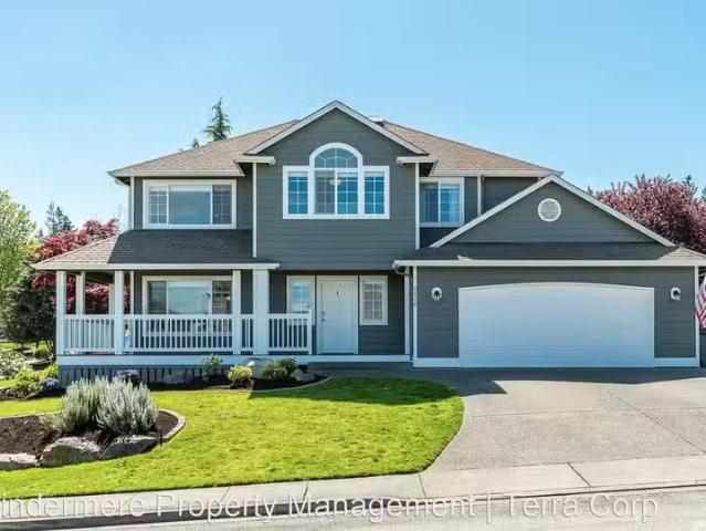 House for rent in Oak Harbor