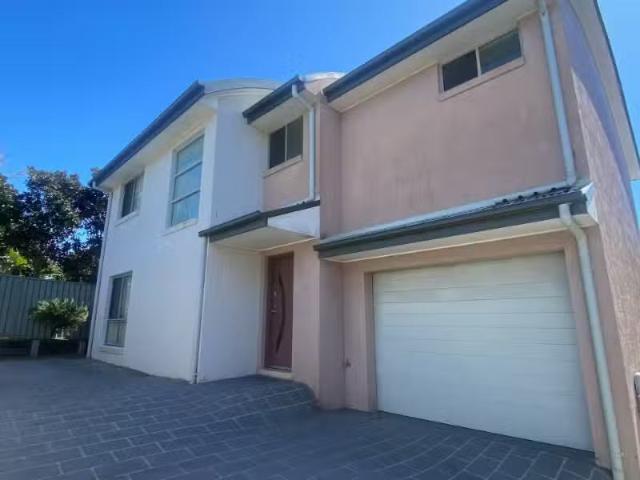Condo for rent in Blue Bay, New South Wales
