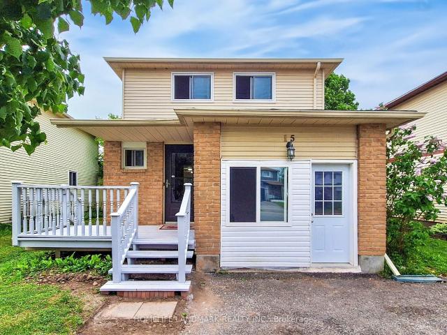 House for sale in Barrie, Ontario