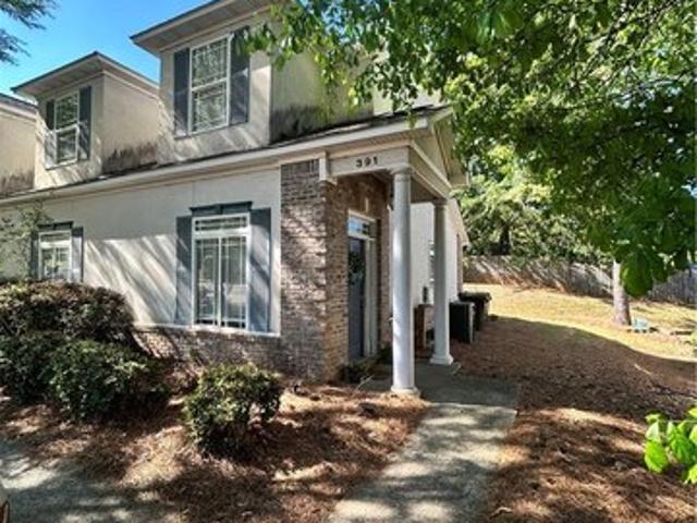 Townhouse for sale in Auburn, Alabama