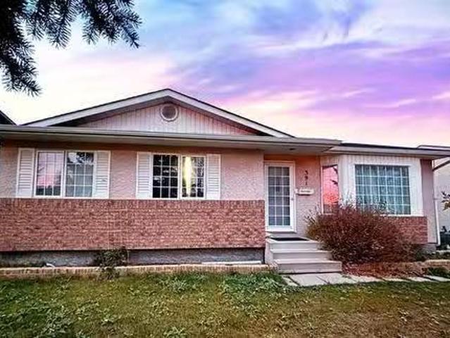House for sale in East St. Paul, Manitoba
