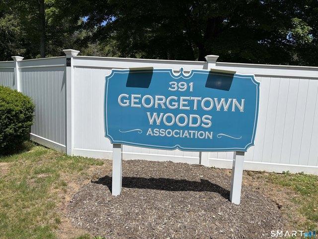 Townhouse for sale in Deep River, Connecticut