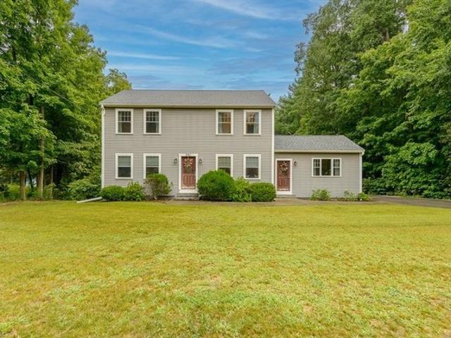 House for sale in Townsend, Massachusetts