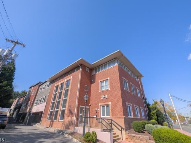 Property for rent in Berkeley Heights, New Jersey