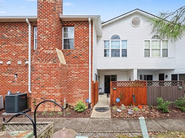 Condo for sale in Chapel Hill, North Carolina