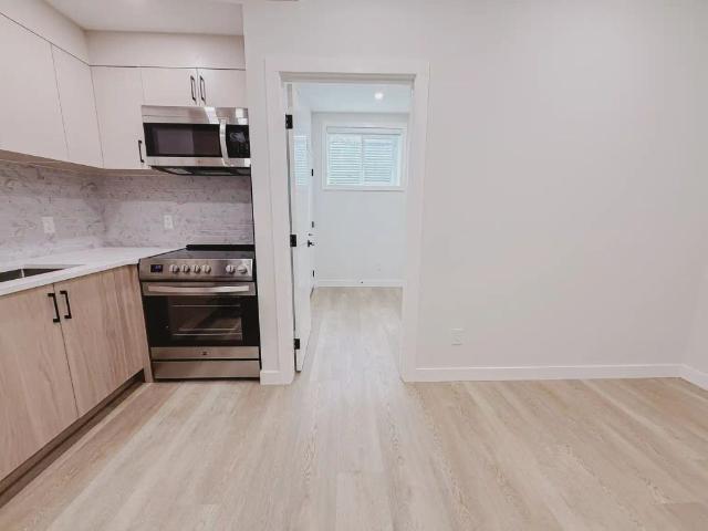 Townhouse for rent in Bowness, Calgary