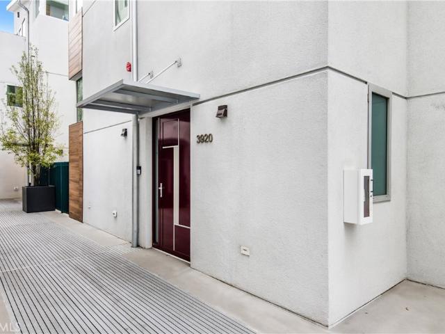 Condo for sale in Corona Del Mar, California