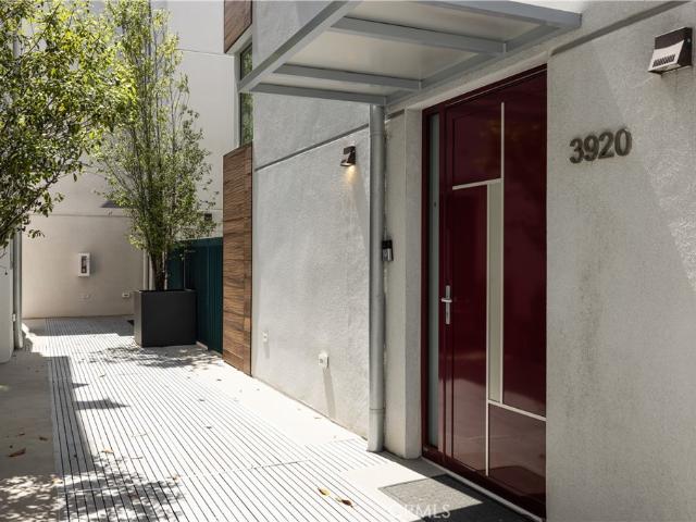 Condo for sale in Corona Del Mar, California