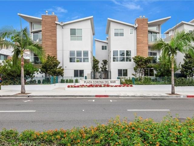 Condo for sale in Corona Del Mar, California