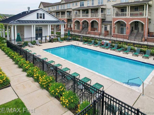 Condo for sale in Auburn Hills, Michigan