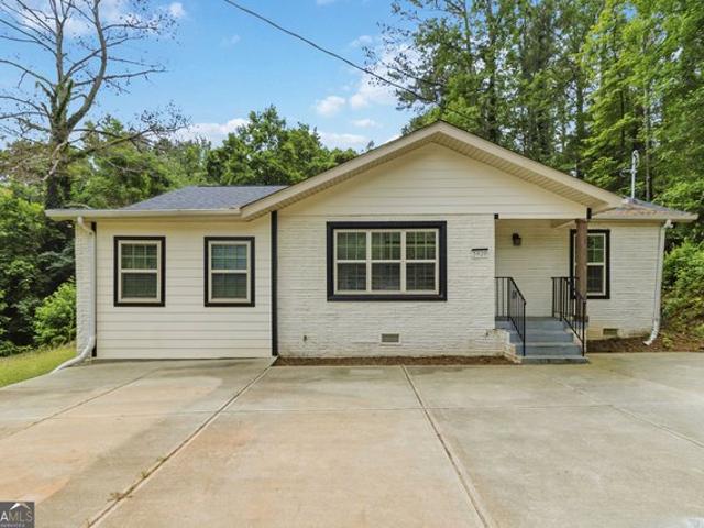 House for sale in College Park, Georgia