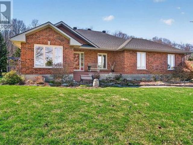 House for sale in South Frontenac, Ontario