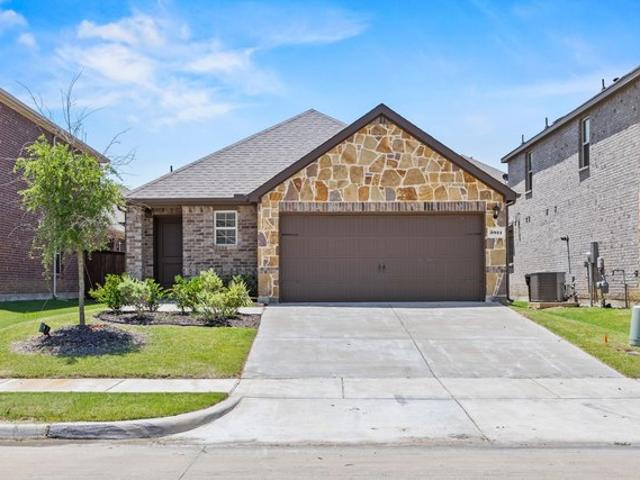 House for sale in Denison, Grayson County