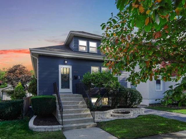 House for sale in Brookfield, Illinois
