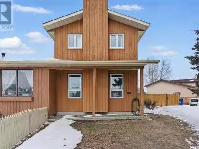 House for sale in Saskatoon, Saskatchewan