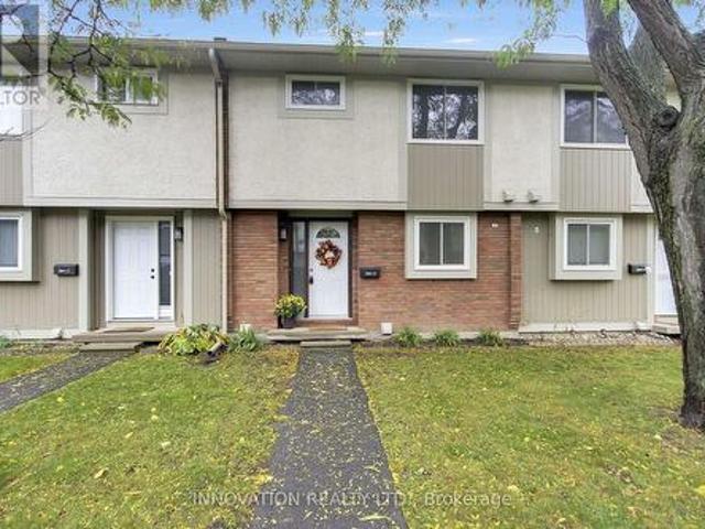 Townhouse for sale in College, Ottawa