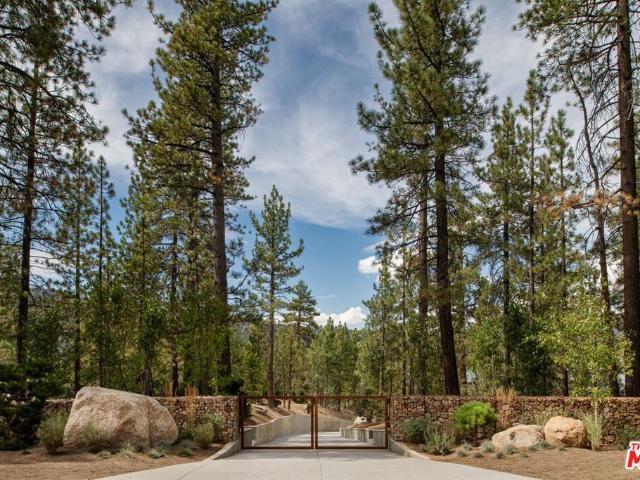 House for sale in Big Bear Lake, California