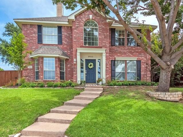 House for sale in Carrollton, Texas