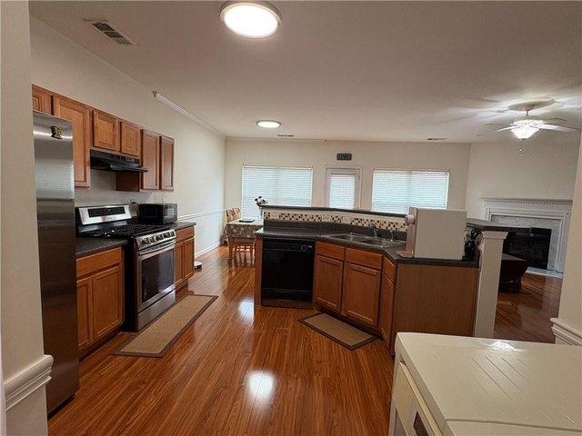 Townhouse for sale in Lilburn, Georgia