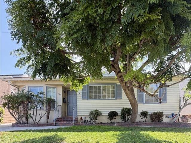 House for sale in Long Beach, California