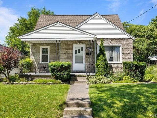 House for sale in Niagara, New York