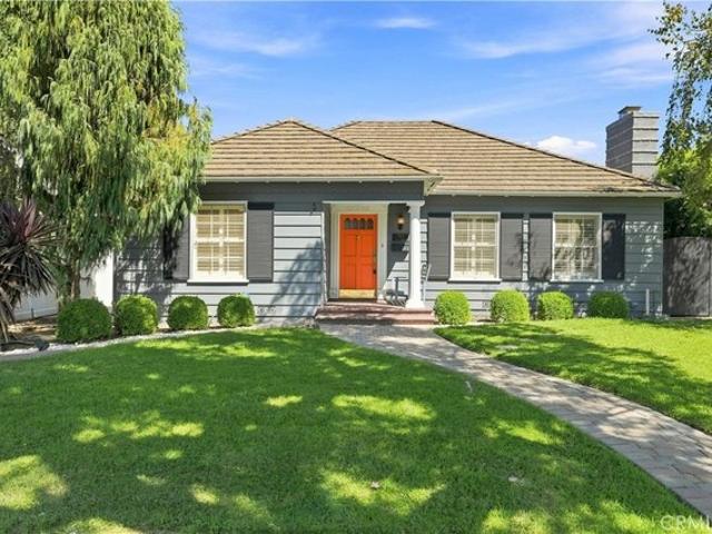 House for sale in Long Beach, California